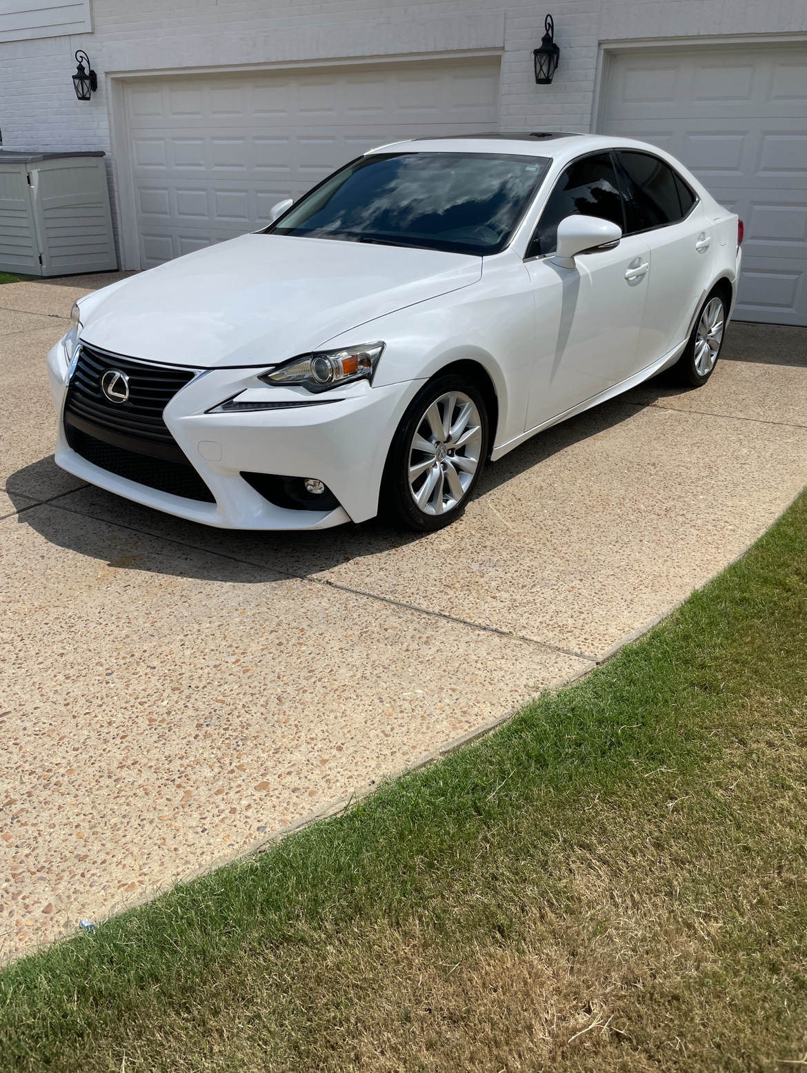White Lexus IS exterior detail